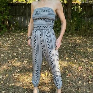 Greylin strapless geometric romper!!